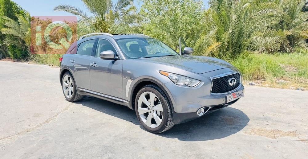 إنفينيتي QX70